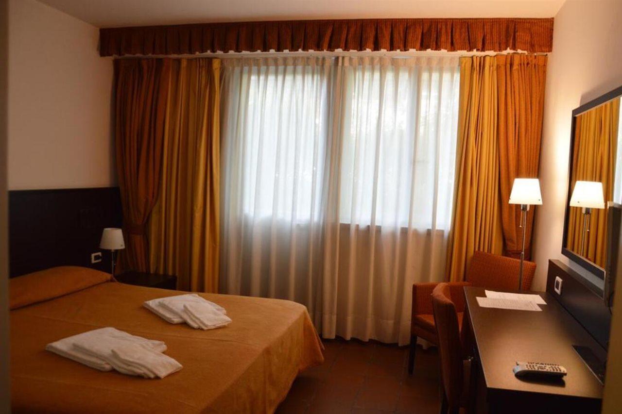 Beach Hotel Eurovil Предоре Екстериор снимка
