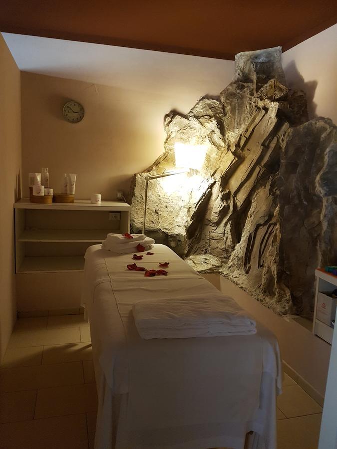 Beach Hotel Eurovil Предоре Екстериор снимка